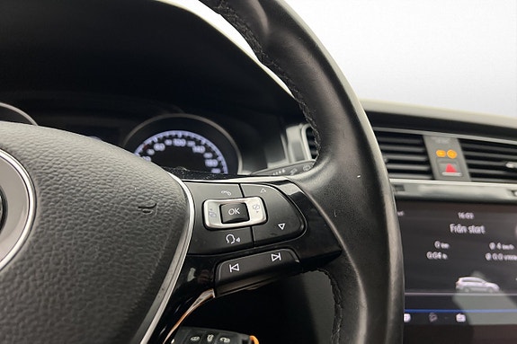 Volkswagen Golf Alltrack 13 of 23