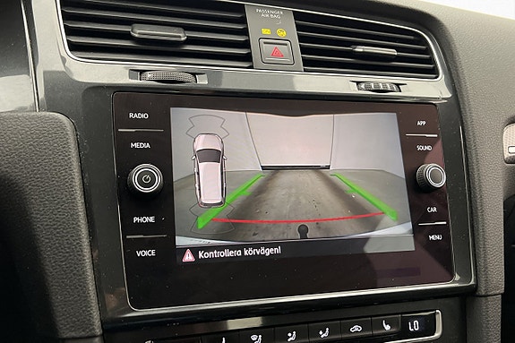 Volkswagen Golf Alltrack 14 of 23