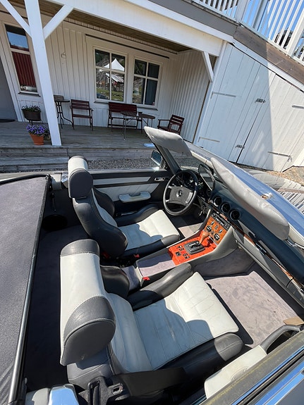 Mercedes-Benz 280 SL 6 of 7