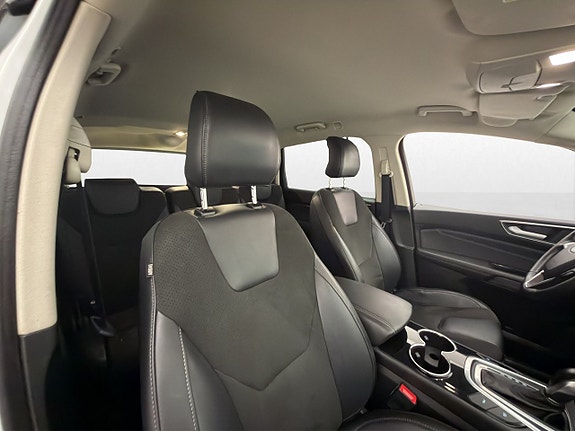 Ford S-MAX 27 of 30