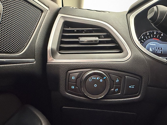 Ford S-MAX 16 of 30