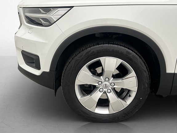 Volvo XC40 28 of 30