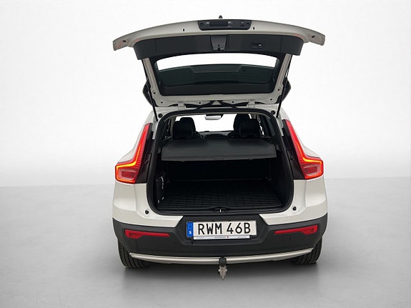 Volvo XC40 27 of 30