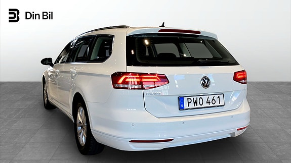 Volkswagen Passat 3 of 5