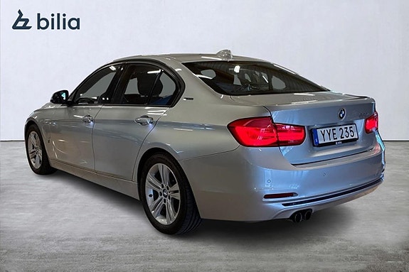 BMW 330e 2 of 27