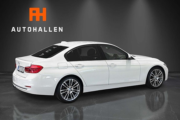 BMW 320 3 of 13