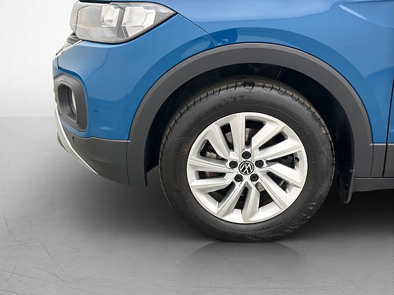 Volkswagen T-Cross 24 of 27