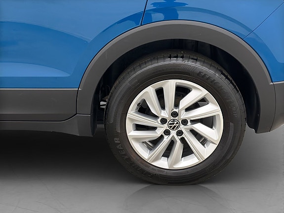 Volkswagen T-Cross 25 of 27