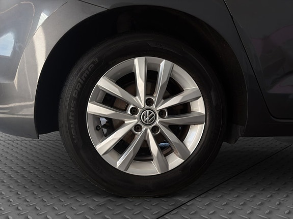 Volkswagen Touran 27 of 29