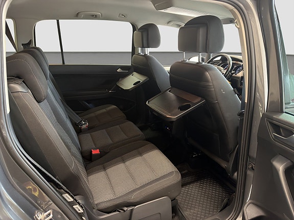 Volkswagen Touran 20 of 29