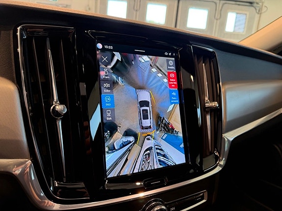 Volvo V90 13 of 30