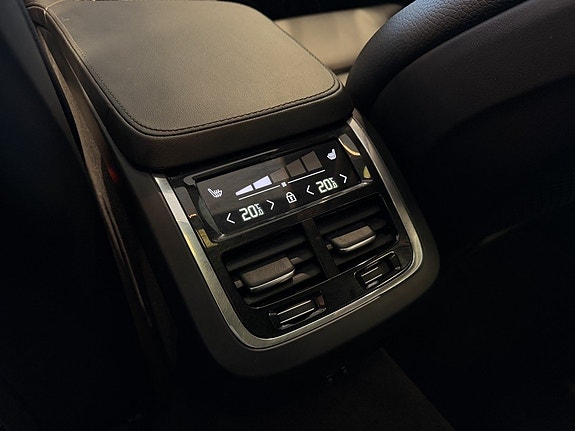 Volvo V90 21 of 30