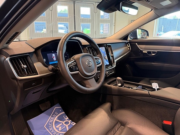 Volvo V90 7 of 30