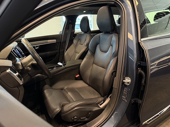 Volvo V90 10 of 30
