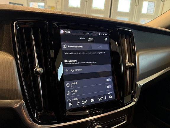 Volvo V90 16 of 30