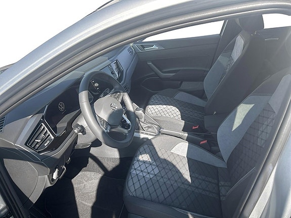 Volkswagen Taigo 10 of 14
