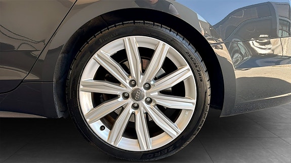 Audi A5 6 of 21