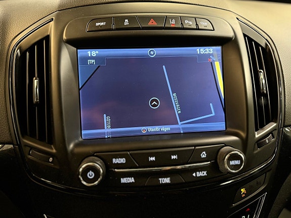 Opel Insignia Country Tourer 12 of 24