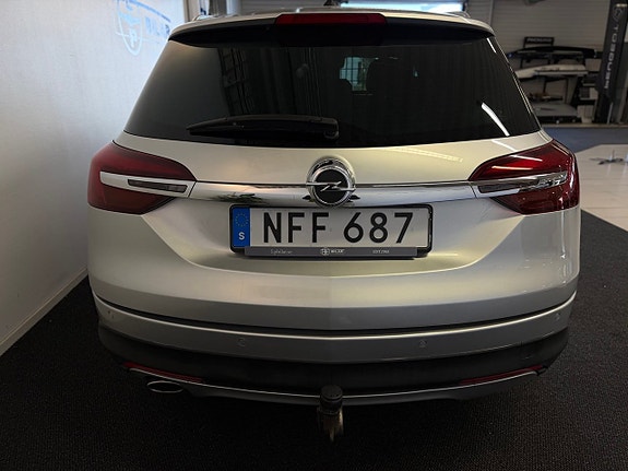 Opel Insignia Country Tourer 4 of 5