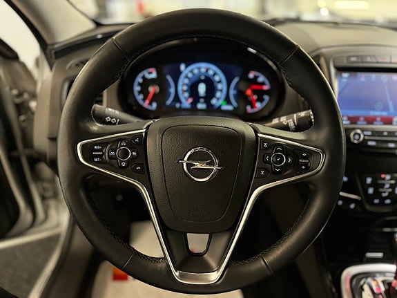 Opel Insignia Country Tourer 8 of 24