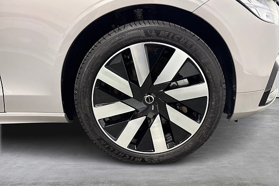 Volvo V90 14 of 20