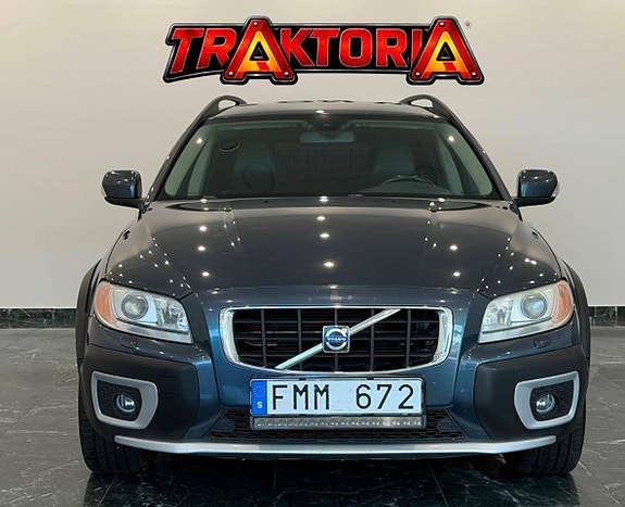 Volvo XC70 3 of 12