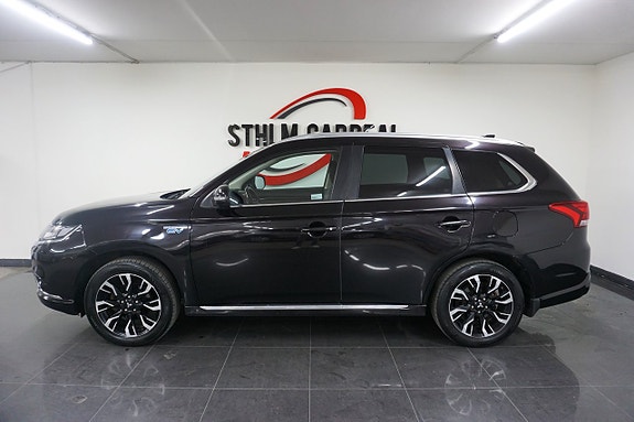 Mitsubishi Outlander 3 of 5