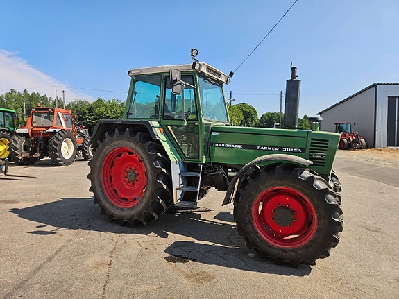 Fendt 311 LSA 2 of 12
