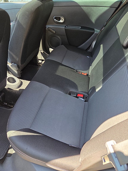 Renault Clio 8 of 11