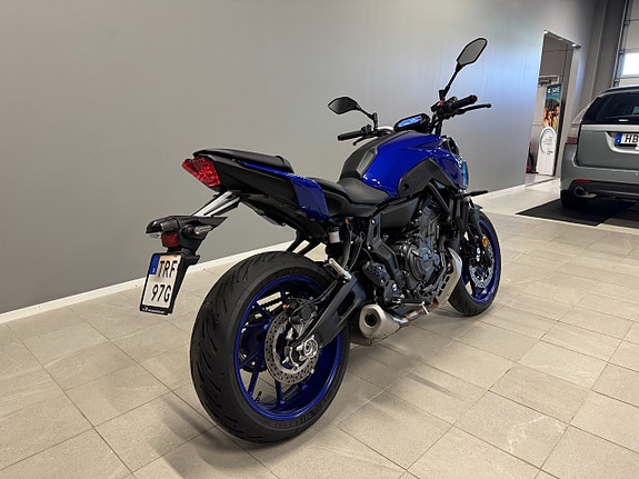 Yamaha Mt-07 3 of 5