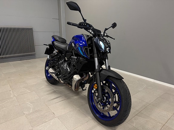Yamaha Mt-07 2 of 5