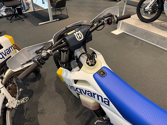 Husqvarna TE 125 5 of 5