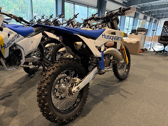 Husqvarna TE 125 4 of 5