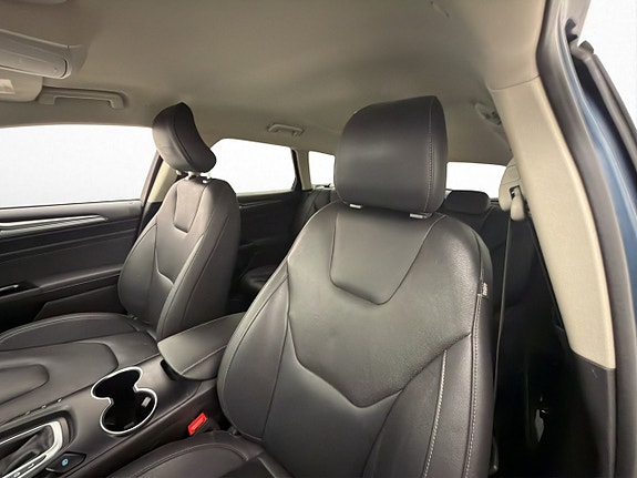 Ford Mondeo 16 of 30