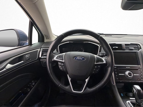 Ford Mondeo 14 of 30