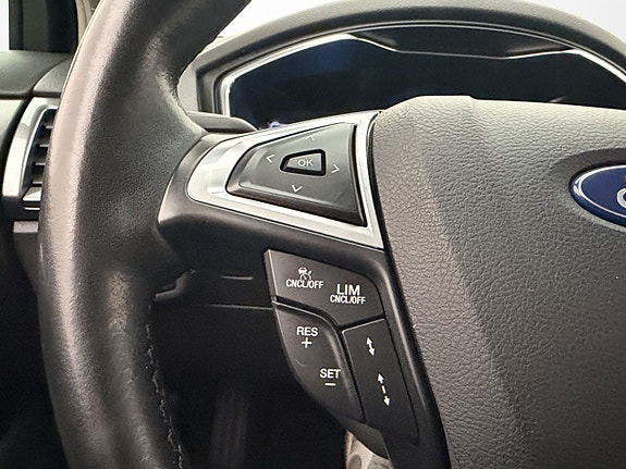 Ford Mondeo 19 of 30