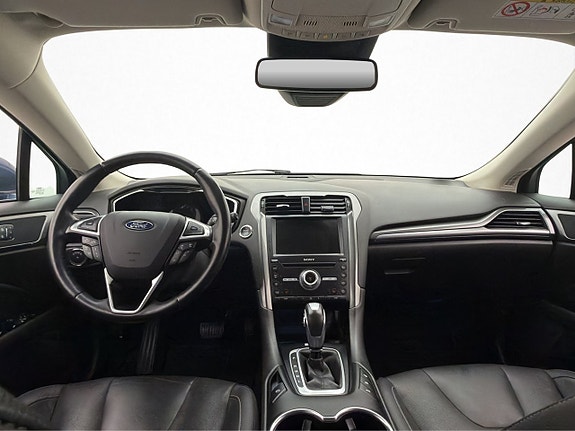 Ford Mondeo 13 of 30