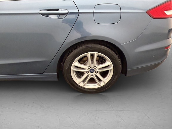 Ford Mondeo 30 of 30