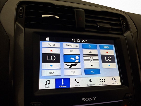 Ford Mondeo 26 of 30