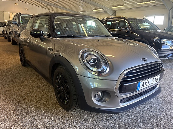 MINI Cooper 7 of 9