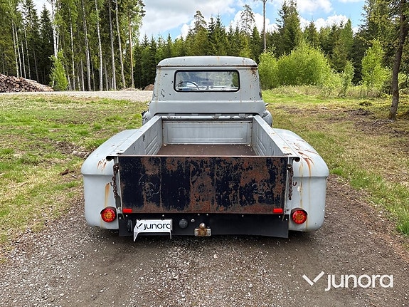 Chevrolet 3100 7 of 10