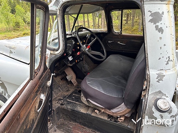 Chevrolet 3100 10 of 10