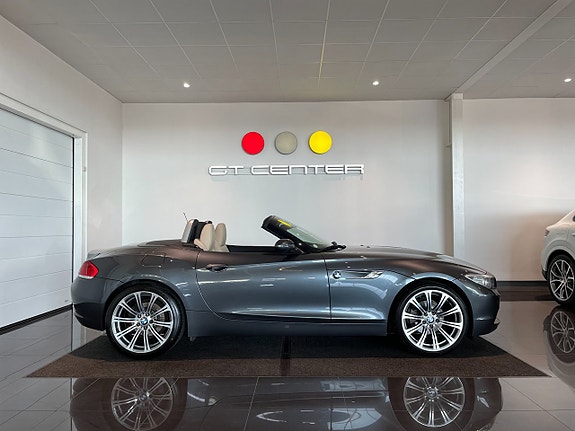 BMW Z4 2 of 14