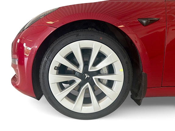 Tesla Model 3 3 of 5