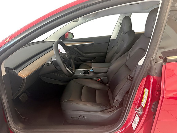 Tesla Model 3 13 of 15