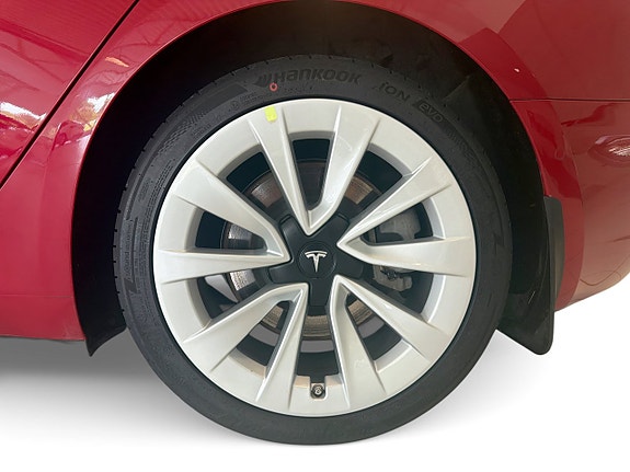 Tesla Model 3 6 of 15