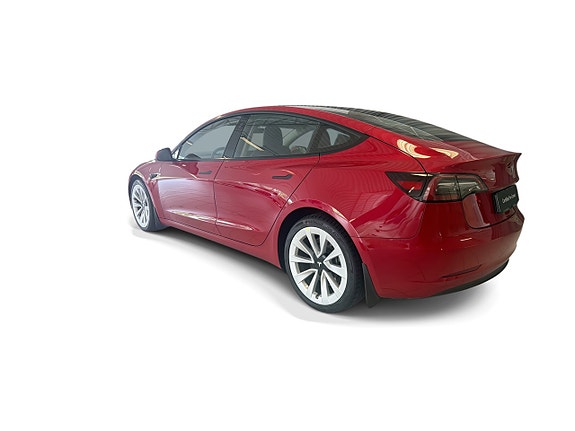 Tesla Model 3 4 of 5