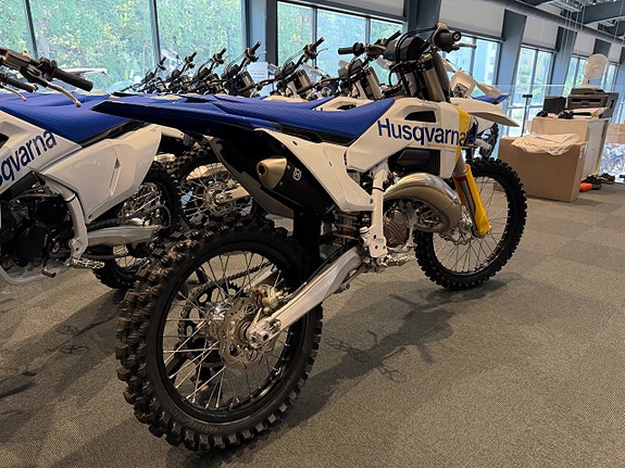 Husqvarna TC 125 3 of 5