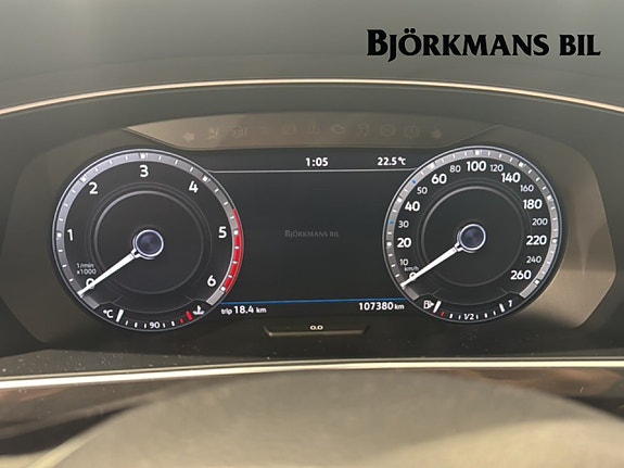 Volkswagen Tiguan 10 of 14