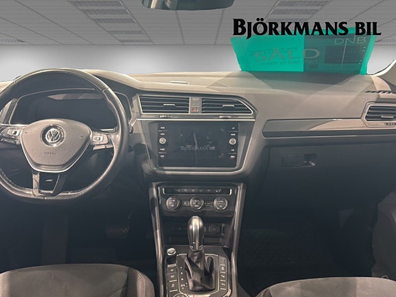 Volkswagen Tiguan 7 of 14